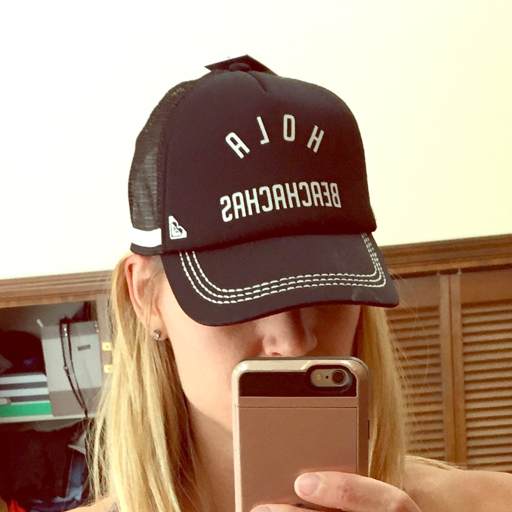 Black Roxy Hola Beachachos cap! 🏄🏼‍♀️